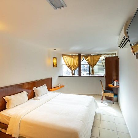 Newbridge Hotel Malacca Buitenkant foto