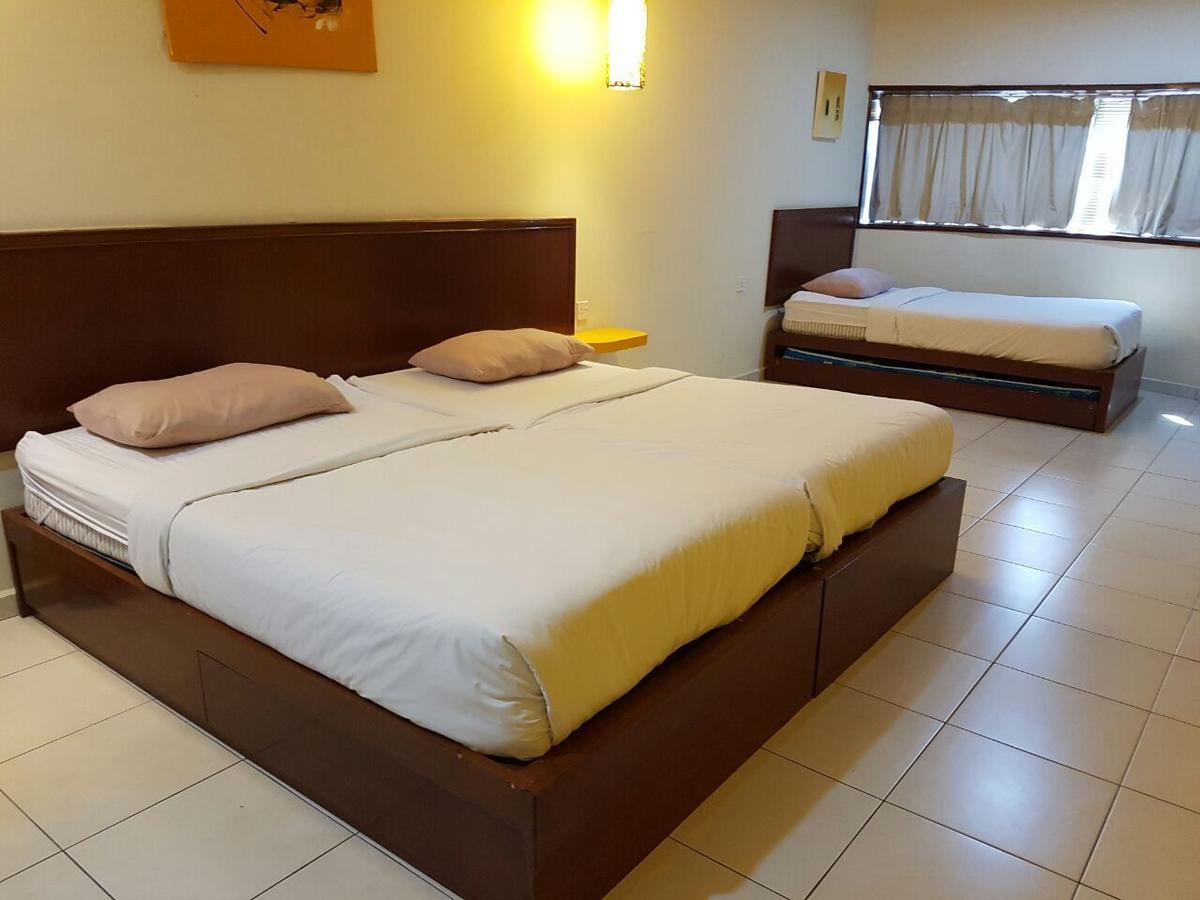Newbridge Hotel Malacca Buitenkant foto