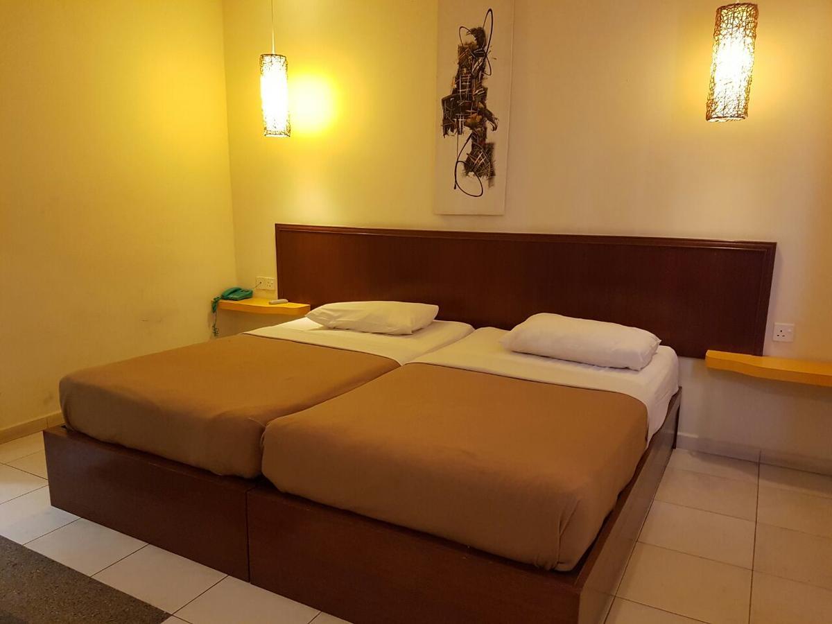 Newbridge Hotel Malacca Buitenkant foto