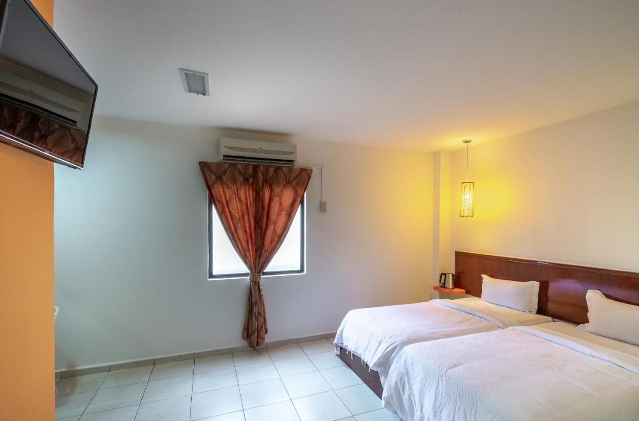 Newbridge Hotel Malacca Buitenkant foto